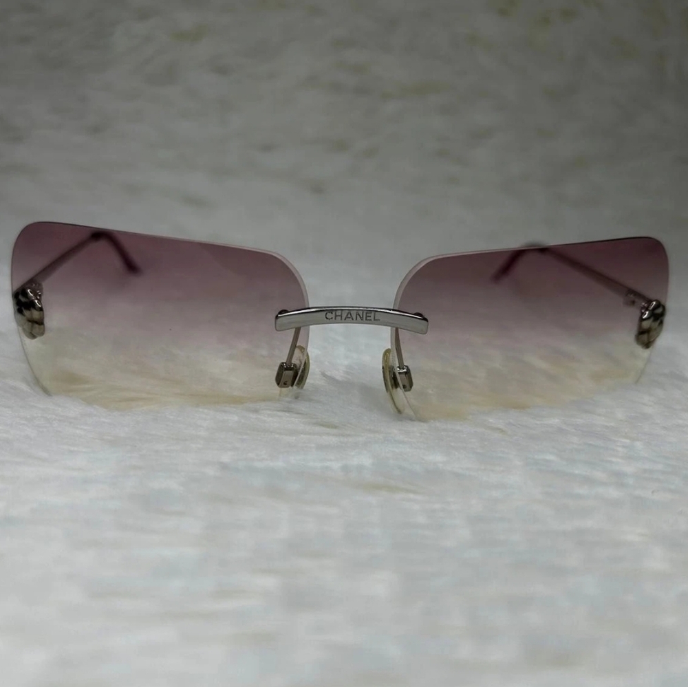 Chanel Gradient Camellia Rimless Sunglasses With COA - Picture 2 of 11